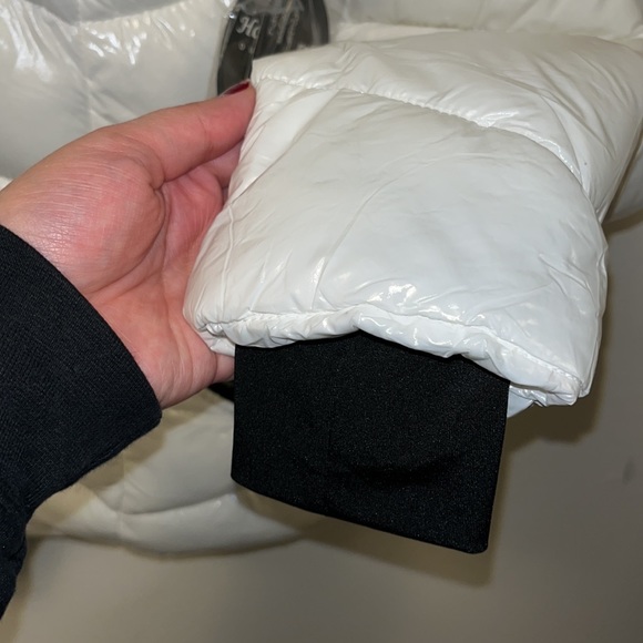 Puffy Jacket - Picture 2 of 7